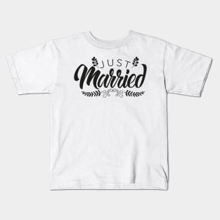 Just Married Kids T-Shirt